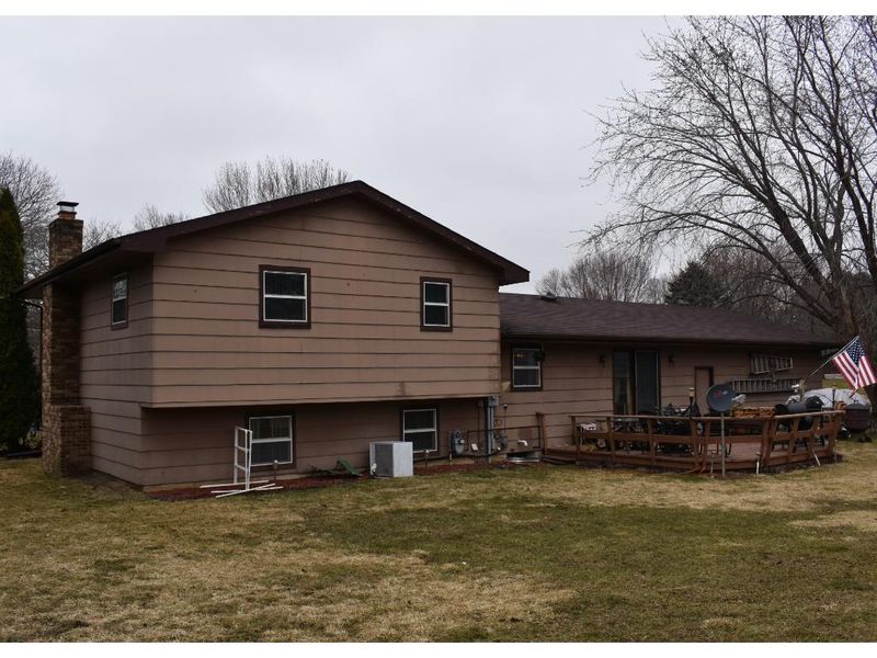 908 Jefferson St, Mondovi, WI 54755