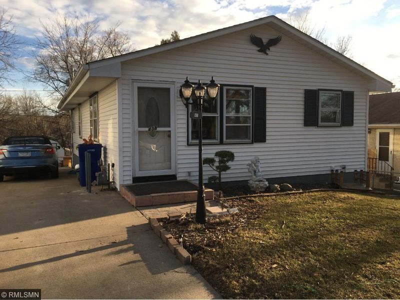 438 Nebraska Ave E, Saint Paul, MN 55130