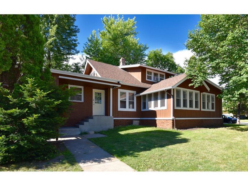 560 Central Ave S, Milaca, MN 56353