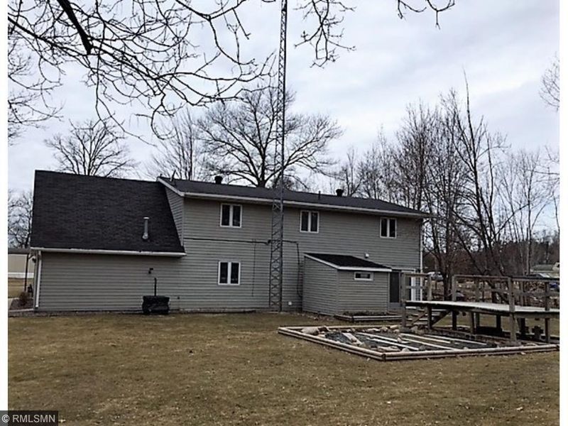 307 14th St SW, Little Falls, MN 56345