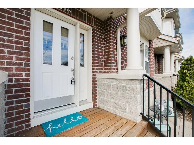 5970 W 16th St #704, Saint Louis Park, MN 55416