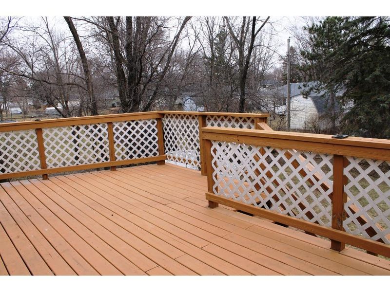 11007 7th St NE, Blaine, MN 55434