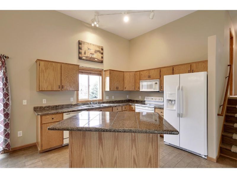 18552 Explorer Way, Farmington, MN 55024