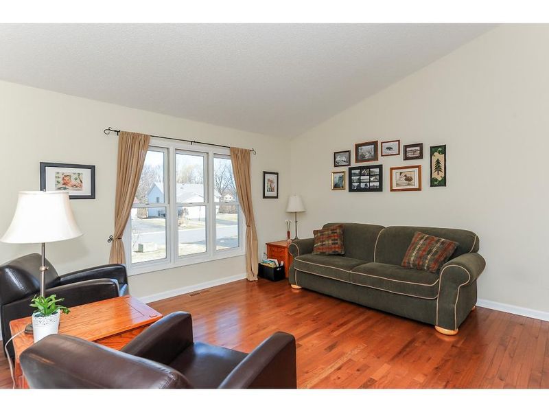 3688 Falcon Way, Eagan, MN 55123