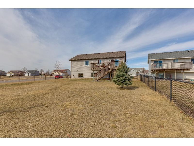 808 Harrison Dr, Big Lake, MN 55309
