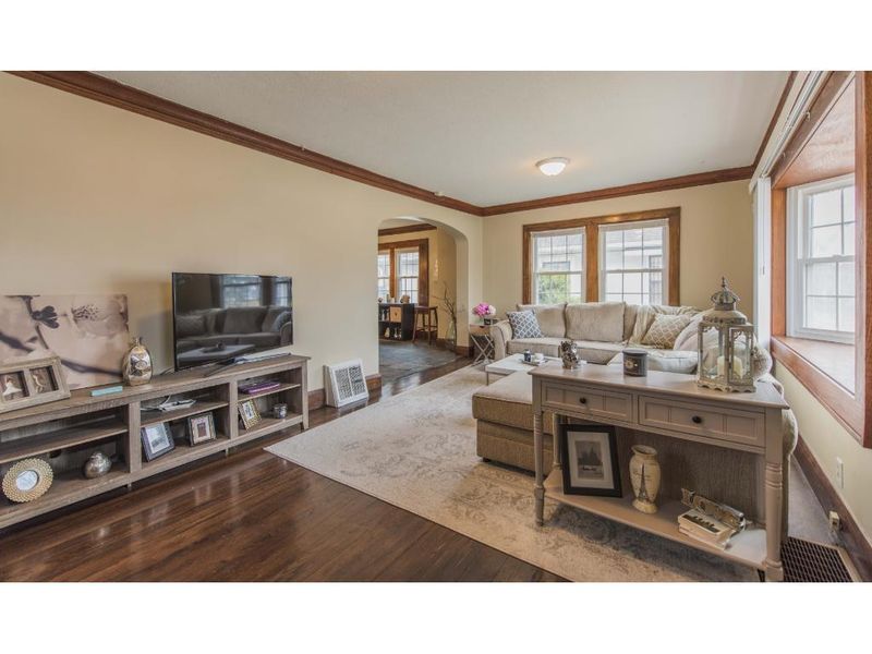 3626 Vincent Ave N, Minneapolis, MN 55412