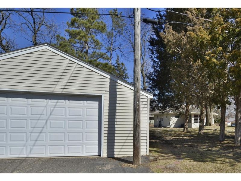 1721 Nokomis Cir, Minneapolis, MN 55417
