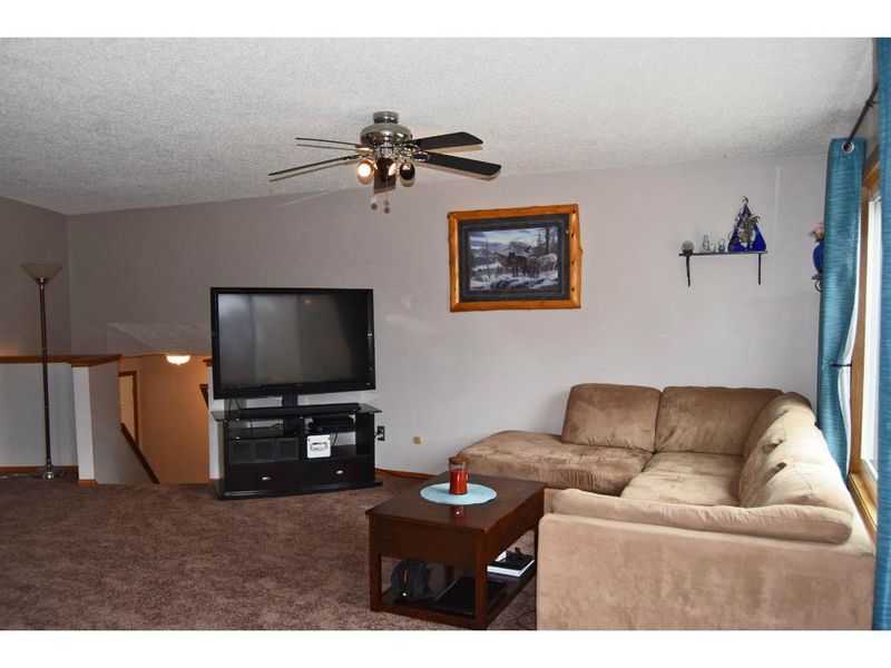 7138 Lower 170th Ct W, Rosemount, MN 55068