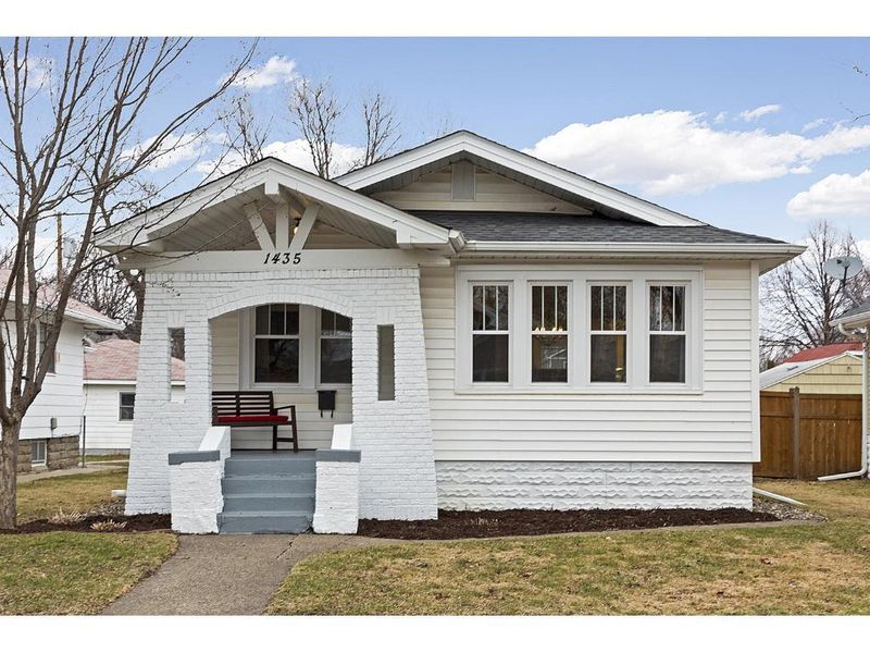 1435 Palace Ave, Saint Paul, MN 55105