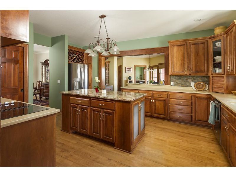 7955 Airport Rd, Waconia, MN 55387