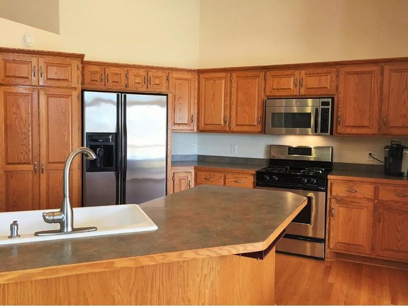 15811 Yellow Pine St NW, Andover, MN 55304