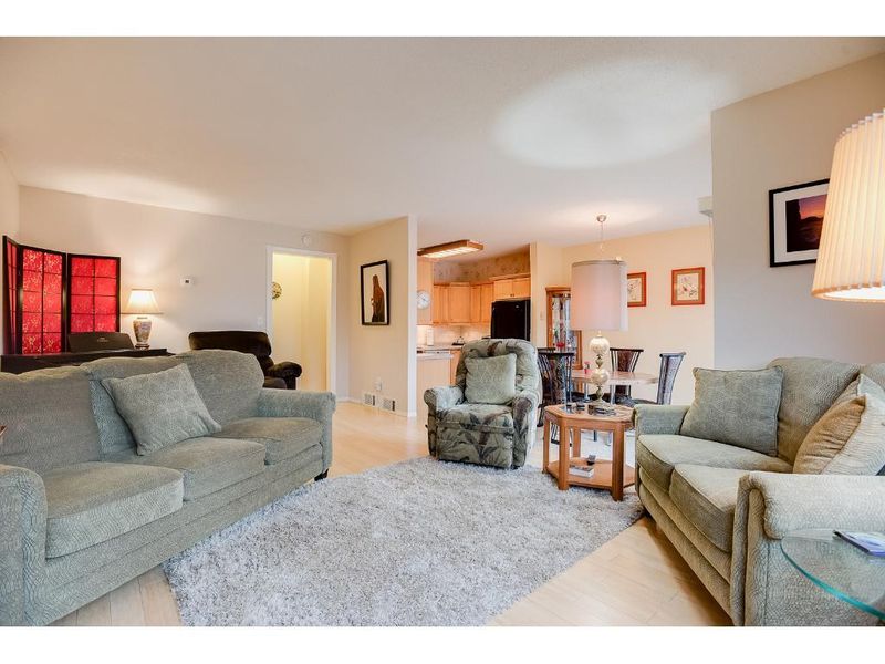 4097 Foss Rd, Saint Anthony, MN 55421