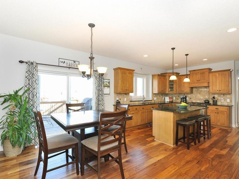 17950 62nd Ave N, Maple Grove, MN 55311