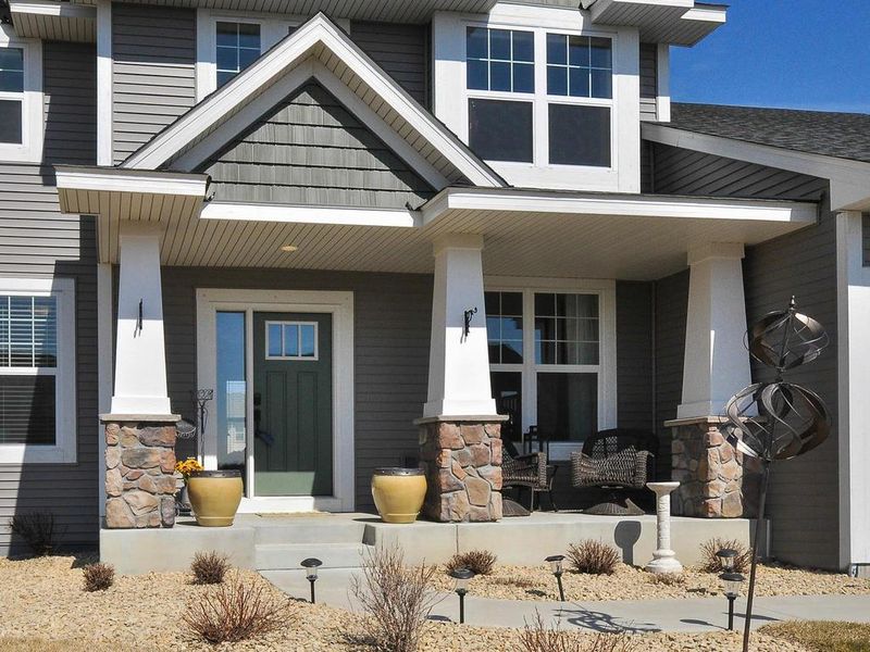17950 62nd Ave N, Maple Grove, MN 55311