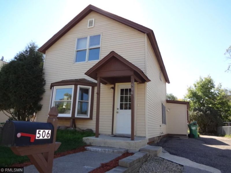 506 Madison St, Anoka, MN 55303