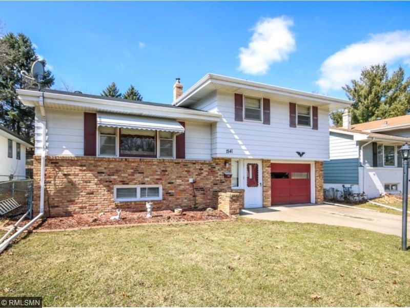 1541 Winchell St, Saint Paul, MN 55106