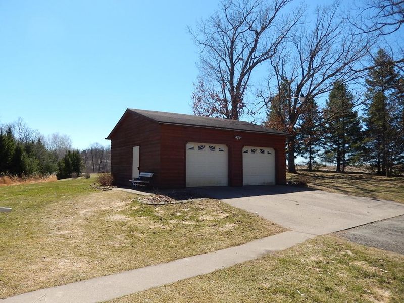 N13594 10th St, Clear Lake, WI 54005