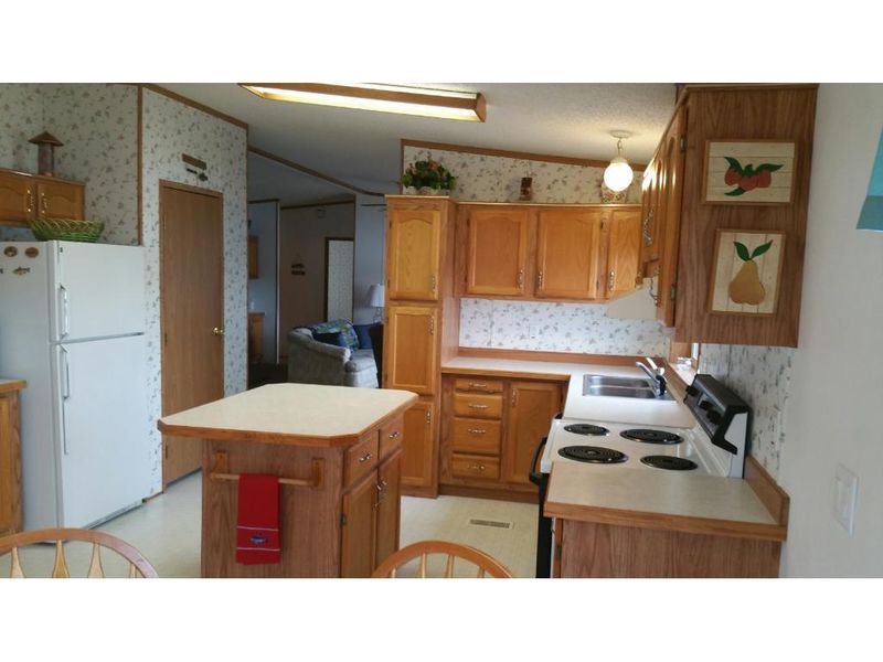 14274 Baywater Rd, Paynesville, MN 56362