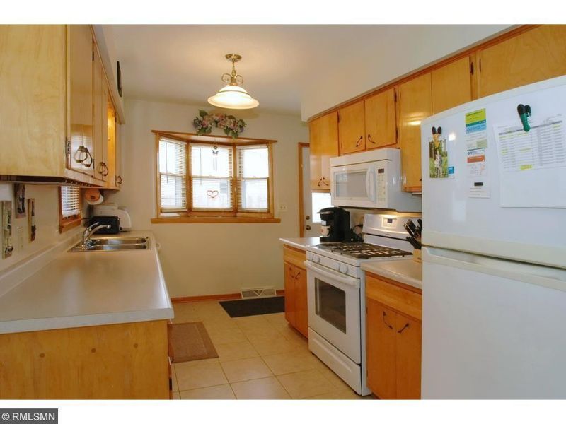 9307 Oakland Ave S, Bloomington, MN 55420