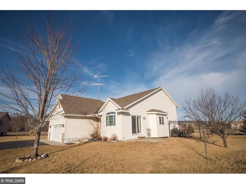39954 Kookaberry Ct, Rice, MN 56367