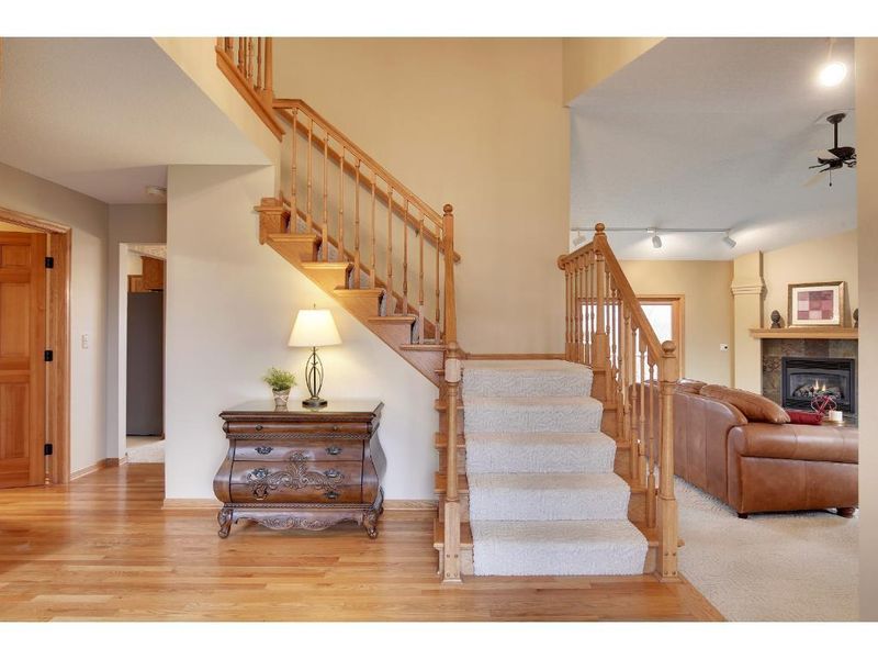 780 Interlachen Draw, Woodbury, MN 55125