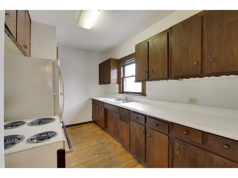 2016 Fairmont Ave SE, Minneapolis, MN 55414