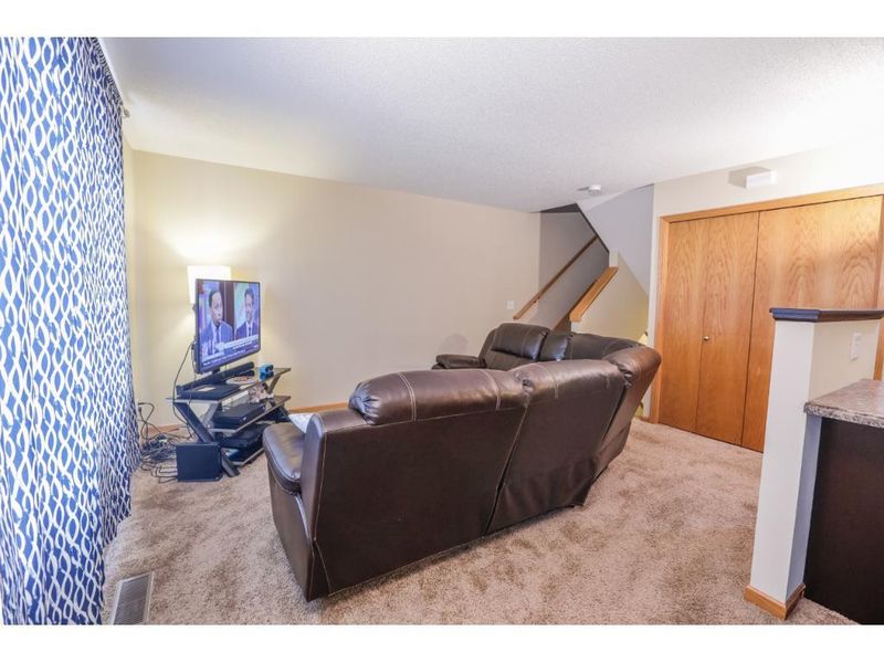 2982 113th Ave NW, Coon Rapids, MN 55433