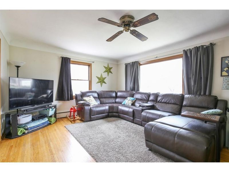 2231 Burr St, Maplewood, MN 55117