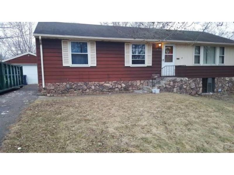4567 2nd St NE, Fridley, MN 55421