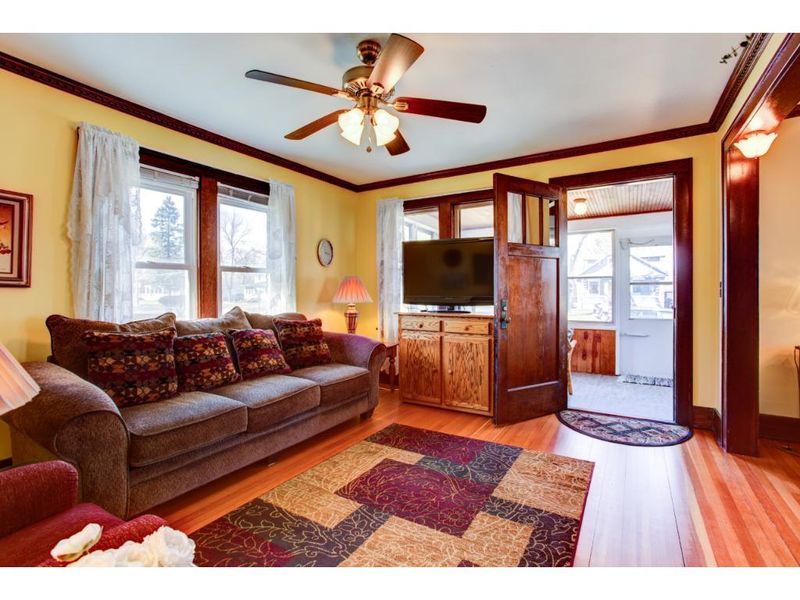 232 2nd Ave SW, Forest Lake, MN 55025