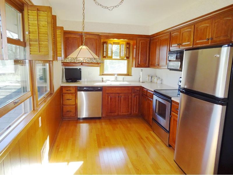 2917 Armour Ter, Saint Anthony, MN 55418