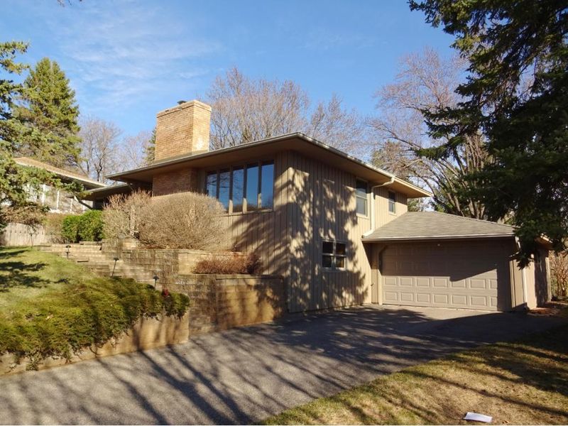 2917 Armour Ter, Saint Anthony, MN 55418