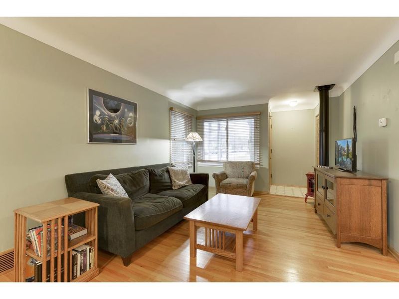 1563 Huron St, Saint Paul, MN 55108