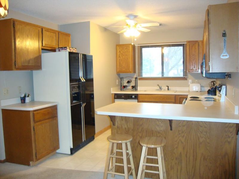 128 96th Ln NE, Blaine, MN 55434