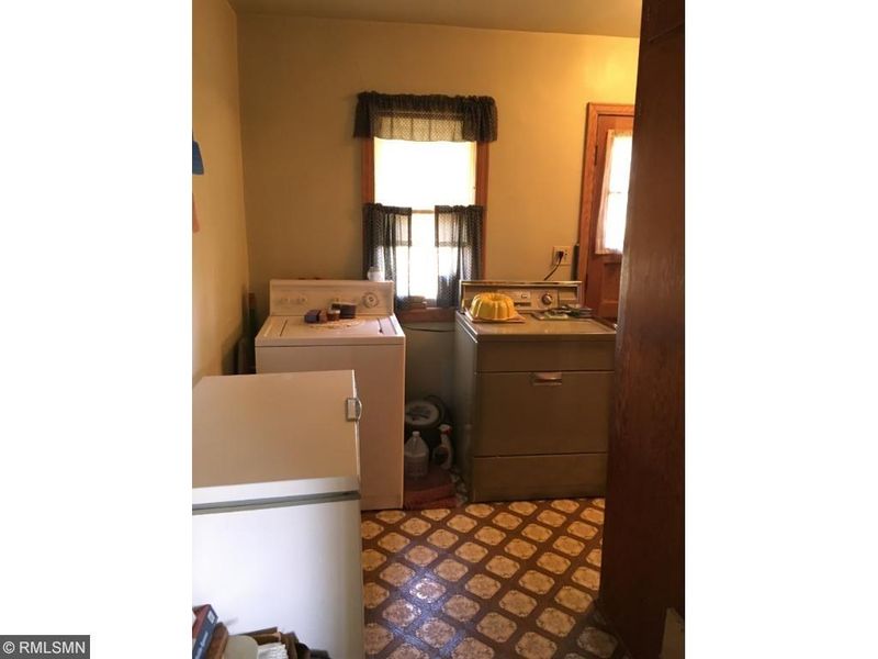 110 Main St, Green Isle, MN 55338
