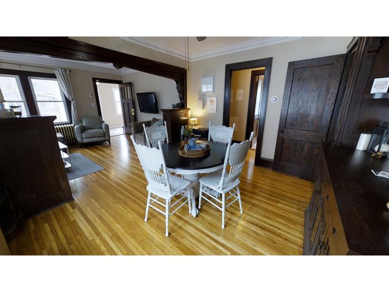 1411 Charles Ave, Saint Paul, MN 55104