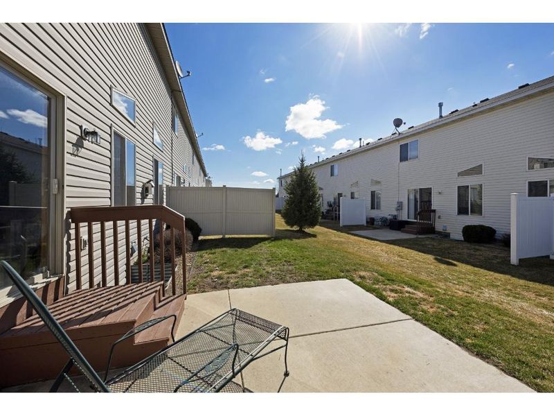 314 Bradbury Cir, Jordan, MN 55352