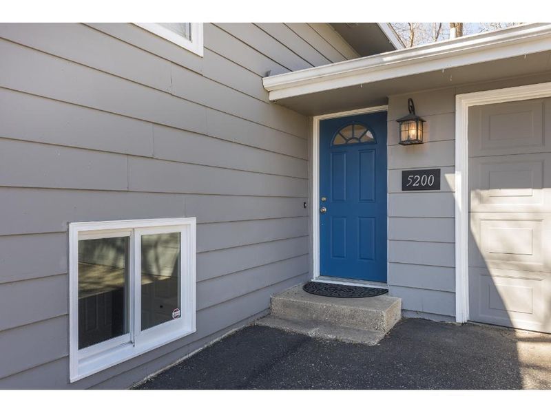 5200 Waterbury Rd, Mound, MN 55364