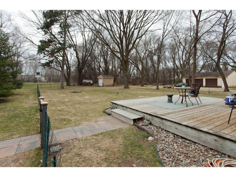 1584 Hammond Rd, White Bear Lake, MN 55110