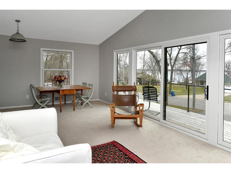105 Birch Bluff Rd, Excelsior, MN 55331