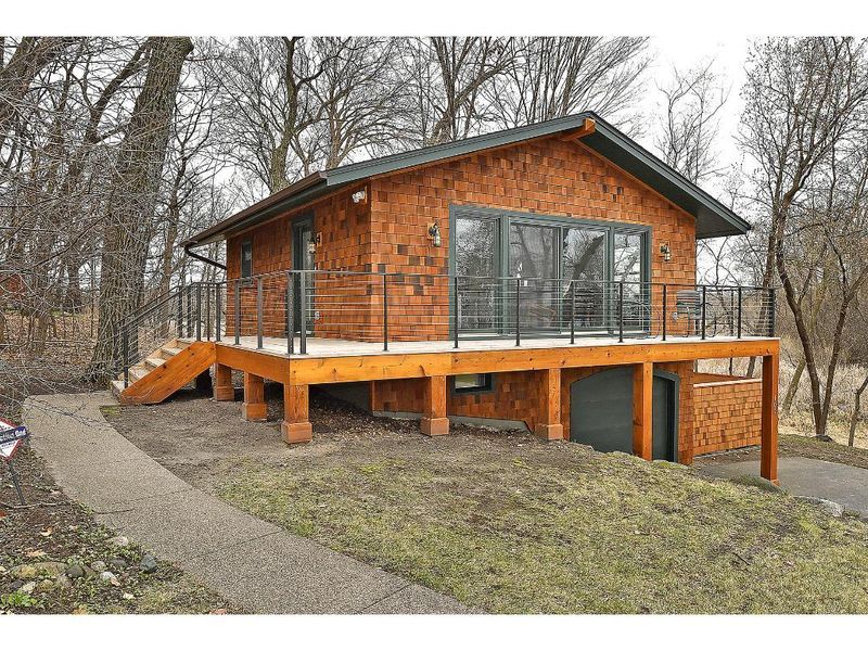 105 Birch Bluff Rd, Excelsior, MN 55331