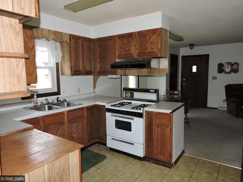 250 S Main St, Wahkon, MN 56386