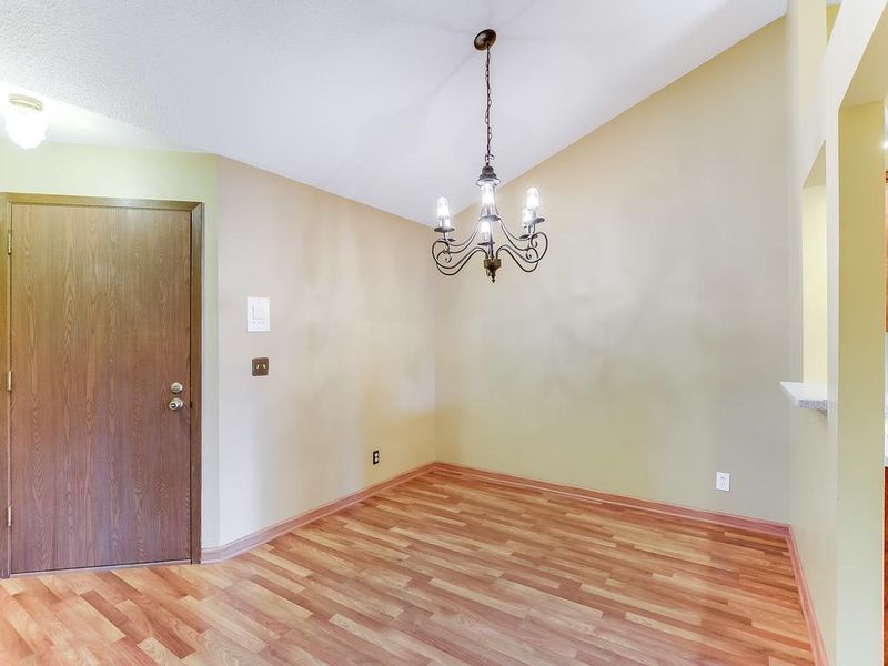 10927 Sumter Ave S, Bloomington, MN 55438