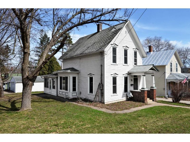 424 Mulberry St W, Stillwater, MN 55082