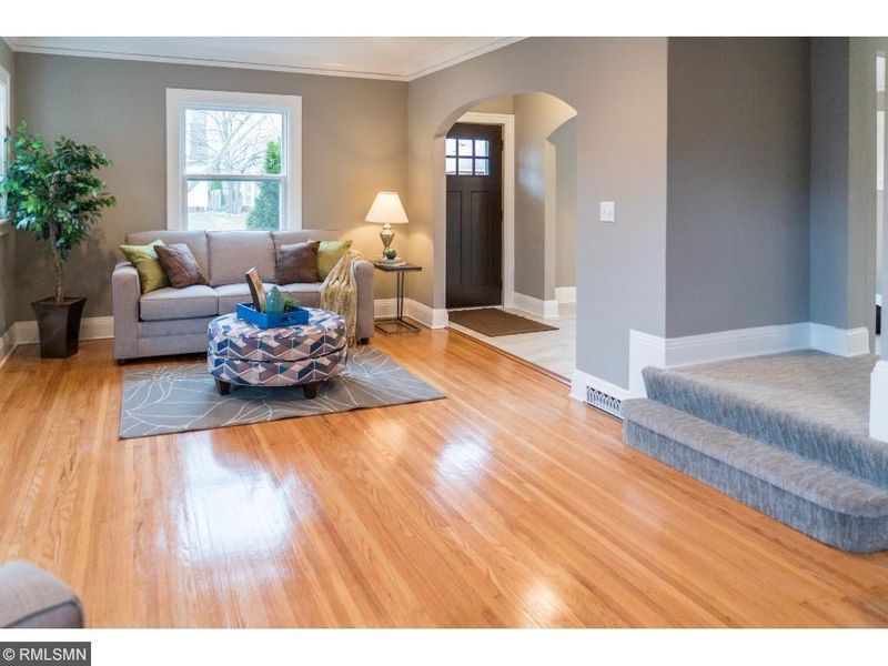 1661 Jefferson Ave, Saint Paul, MN 55105