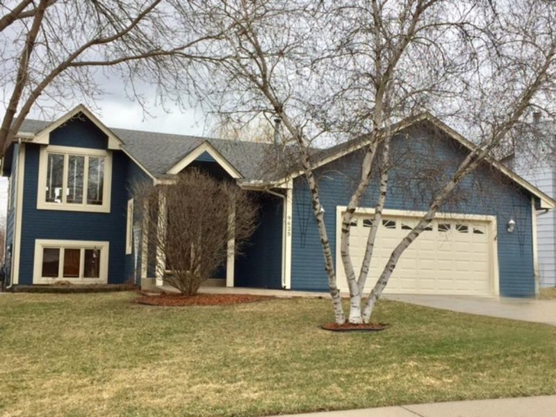 9625 Lakeside Trl, Champlin, MN 55316