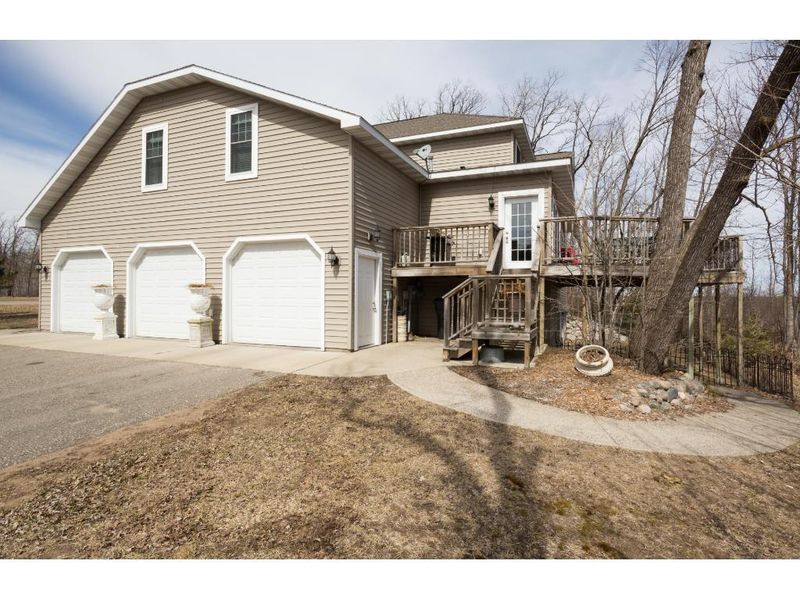 810 Arch Ln SW, Bemidji, MN 56601