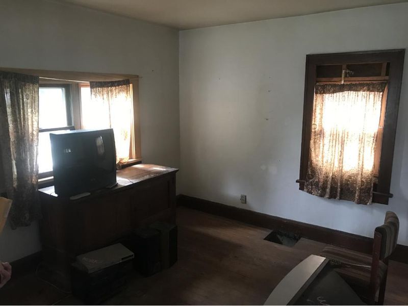216 N 1st St N, Nerstrand, MN 55053