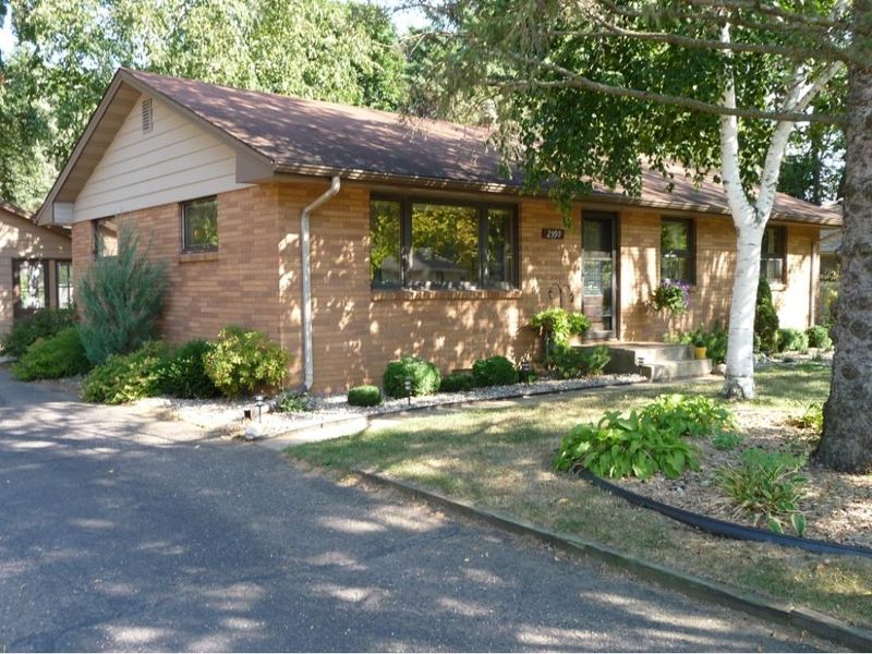 2590 Bittersweet Ln, North Saint Paul, MN 55109