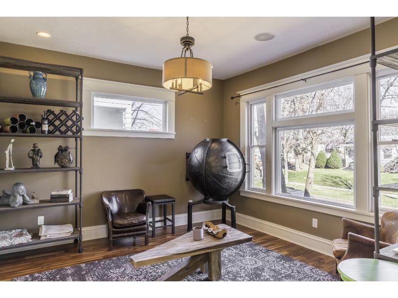 632 Holly Ave, Saint Paul, MN 55104